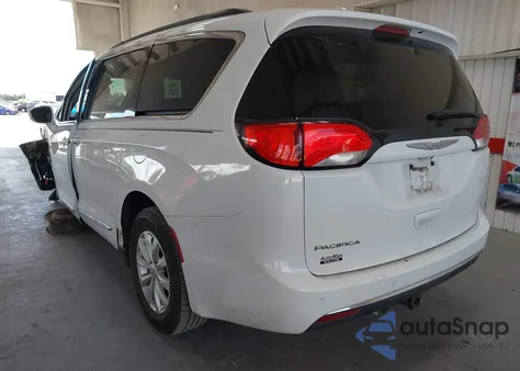 2017 Chrysler Pacifica Touring-L from USA, damaged, VIN 2C4RC1BG6HR523426
